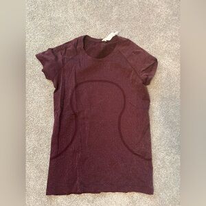 Lululemon 10 swiftly